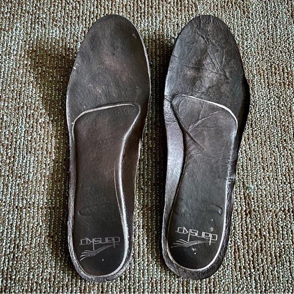 Dansko Beige Suede Side Cut Outs Bonita Back Zipper Ankle Booties, size 39 8.5 9 - Picture 6 of 12